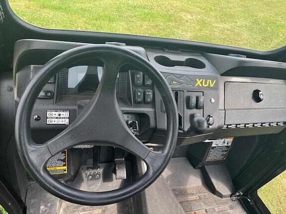 Image of John Deere XUV 590M equipment image 4