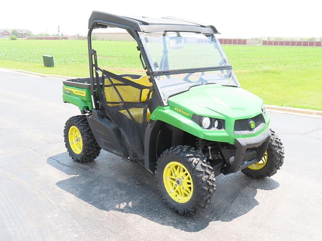 Image of John Deere XUV 590M equipment image 3