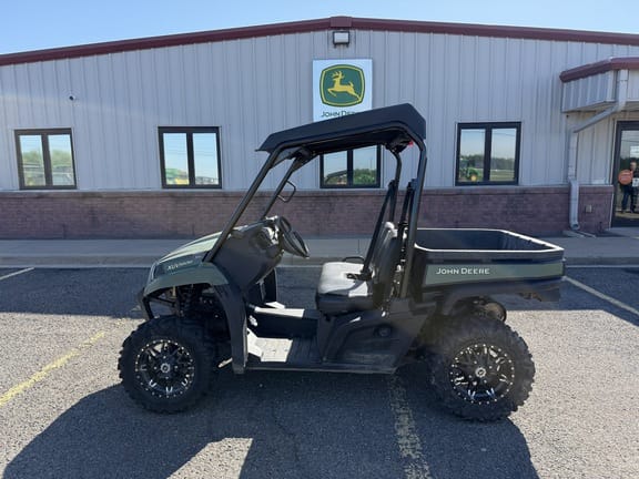 2021 John Deere XUV 590M Equipment Image0