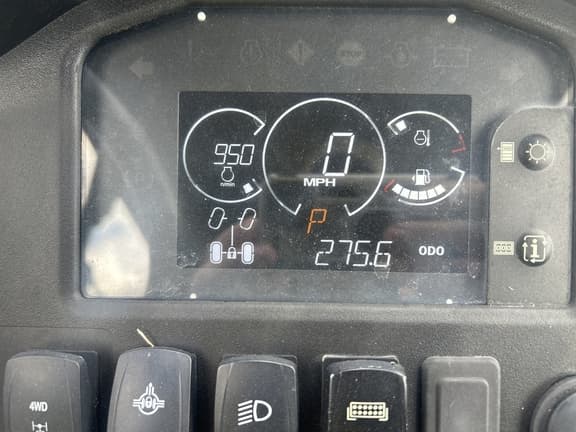 Image of John Deere Gator XUV 825i S4 equipment image 1
