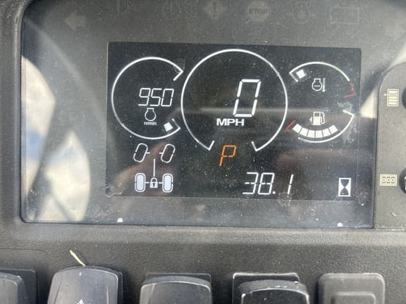 Image of John Deere Gator XUV 825i S4 equipment image 4