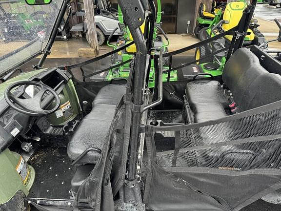 Image of John Deere Gator XUV 825i equipment image 1