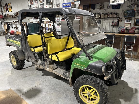 2021 John Deere XUV 825M Equipment Image0