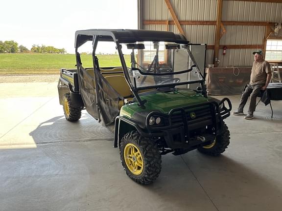 Image of John Deere XUV 825M S4 Primary image