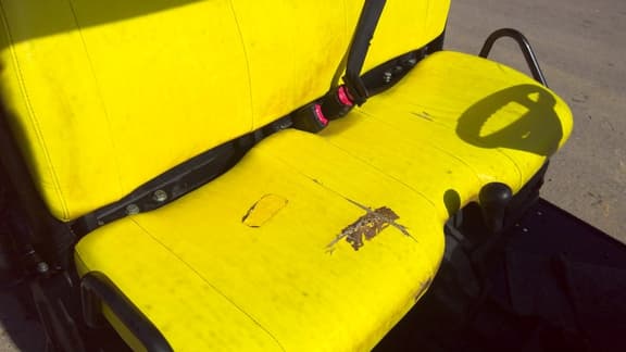 Image of John Deere XUV 825M S4 equipment image 3