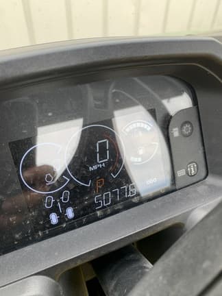 Image of John Deere Gator XUV 835E equipment image 4