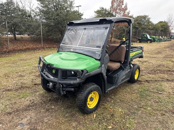 Image of John Deere Gator XUV 835E equipment image 1