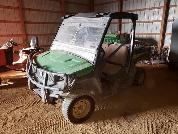 Image of John Deere Gator XUV 835E equipment image 1