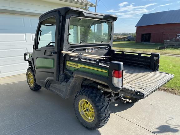 Image of John Deere XUV 835M equipment image 4