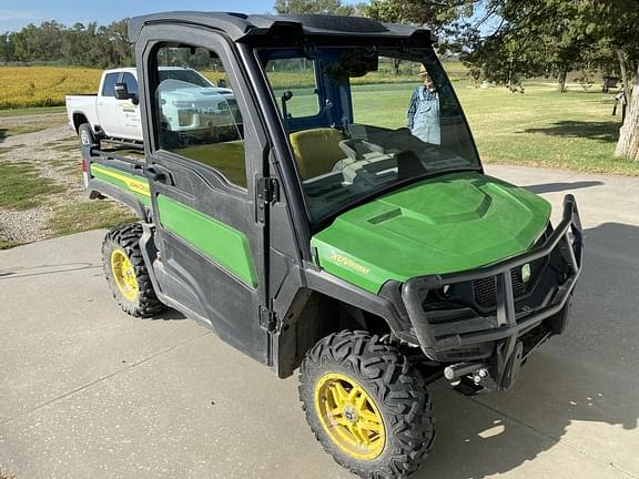 Image of John Deere XUV 835M equipment image 1