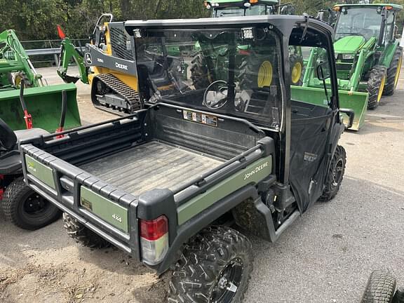 Image of John Deere XUV 835M equipment image 3