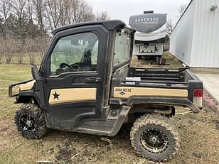 Main image John Deere XUV 835M Honor Edition 4