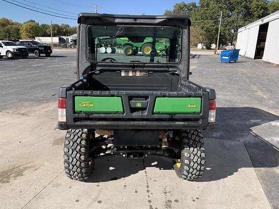 Image of John Deere XUV 835M equipment image 3