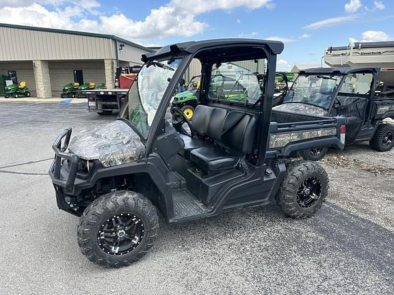 Image of John Deere XUV 835M Primary image