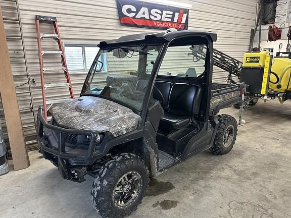 Image of John Deere XUV 835M Primary image