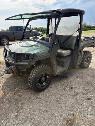 Image of John Deere XUV 835M Primary image