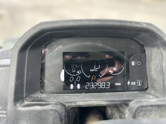 Image of John Deere XUV 835M equipment image 1