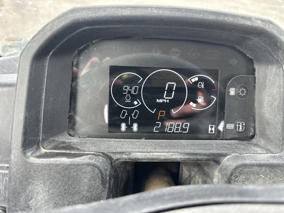 Image of John Deere XUV 835M equipment image 3