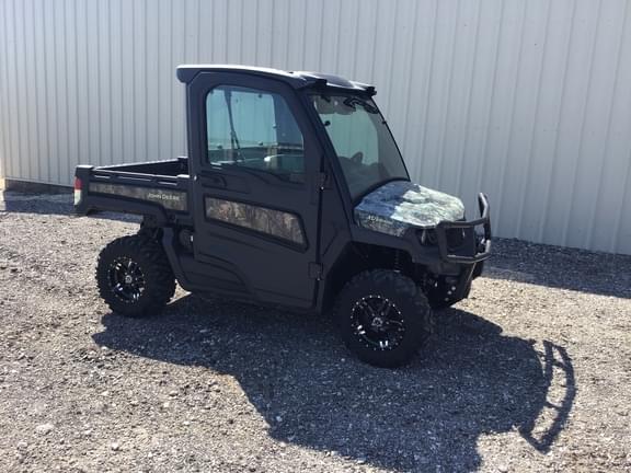 Image of John Deere XUV 835M equipment image 4