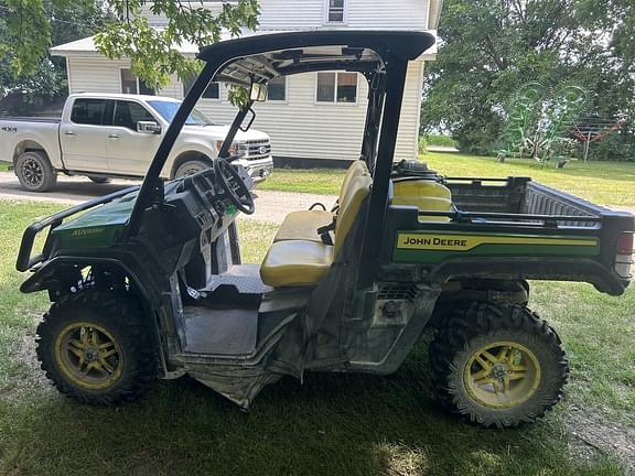 Image of John Deere XUV 835M equipment image 2