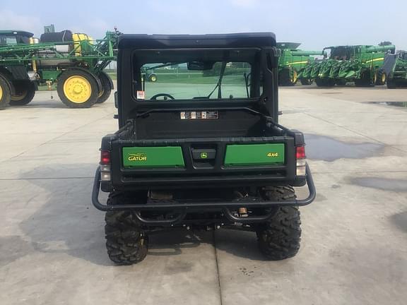 Image of John Deere XUV 835M equipment image 3