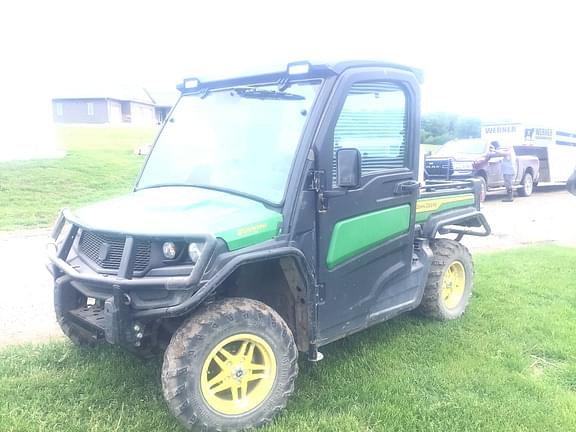 Image of John Deere XUV 835M equipment image 3
