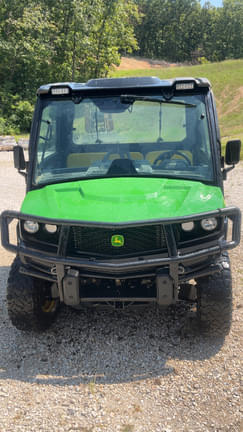 Image of John Deere XUV 835M Primary image