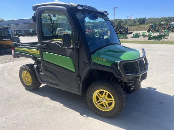 Image of John Deere XUV 835M equipment image 4