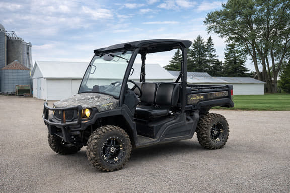 Image of John Deere XUV 835M Primary image