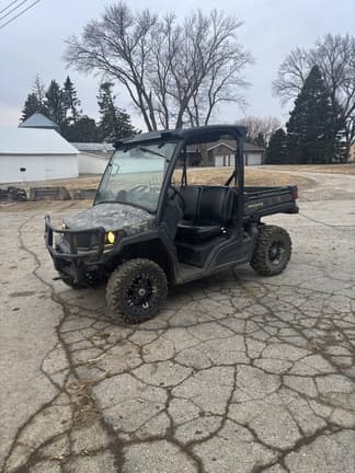 Image of John Deere XUV 835M equipment image 4
