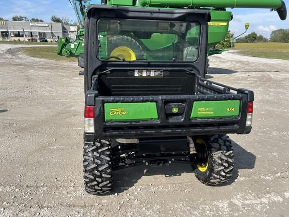 Image of John Deere XUV 835M equipment image 3