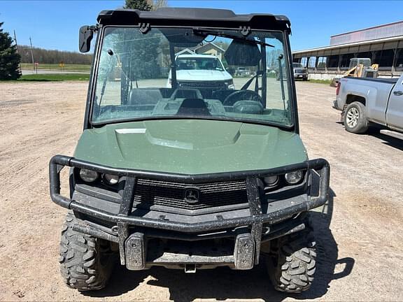 Image of John Deere XUV 835M equipment image 1