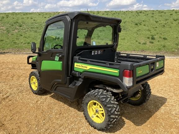 Image of John Deere XUV 835M equipment image 2