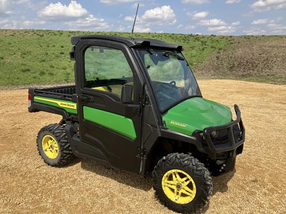 Image of John Deere XUV 835M equipment image 4