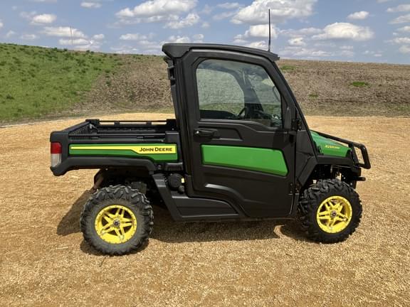 Image of John Deere XUV 835M equipment image 3