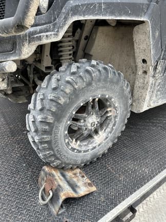 Image of John Deere XUV 835M equipment image 1