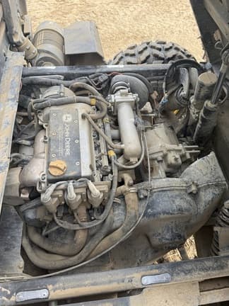 Image of John Deere XUV 835M equipment image 3