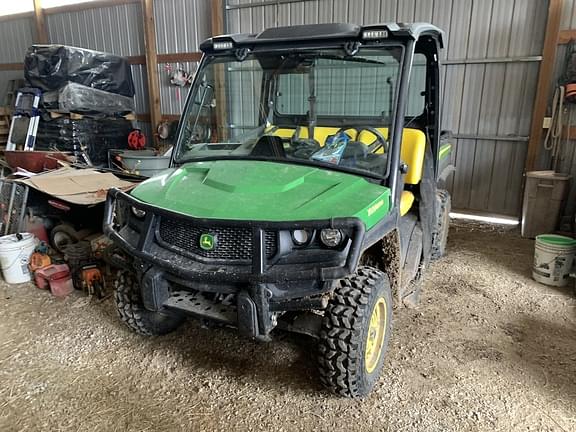 Image of John Deere XUV 835M Primary image