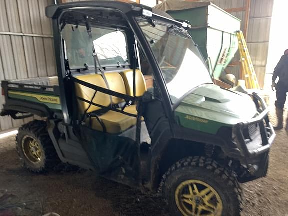 Image of John Deere XUV 835M equipment image 2