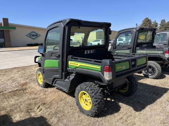 Image of John Deere XUV 835M equipment image 3