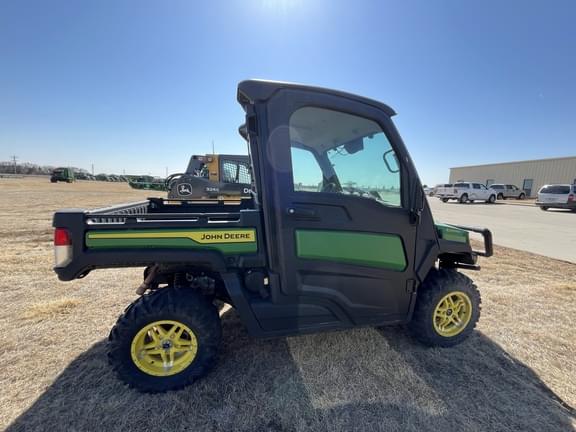 Image of John Deere XUV 835M equipment image 4