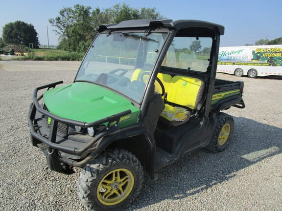 Main image John Deere XUV 835M