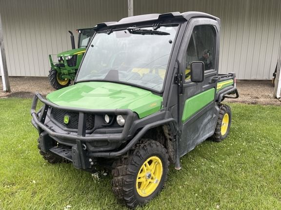 2021 John Deere XUV 835M Equipment Image0
