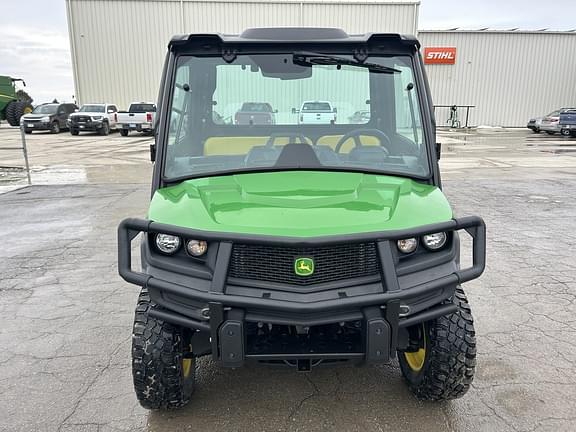 Image of John Deere XUV 835M equipment image 2