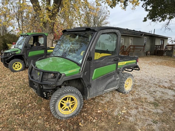 2021 John Deere XUV 835M Equipment Image0