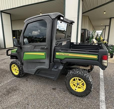 Image of John Deere XUV 835M equipment image 2