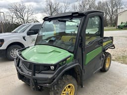 2021 John Deere XUV 835M Equipment Image0