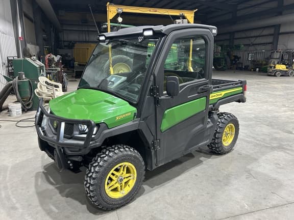 Image of John Deere XUV 835M equipment image 1