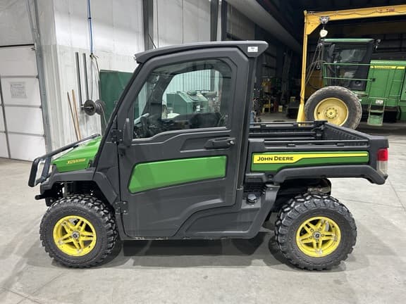Image of John Deere XUV 835M equipment image 2