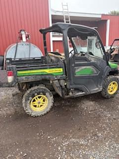 Image of John Deere XUV 835M equipment image 1